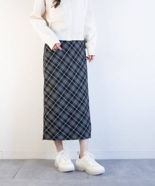 Fabby fabby（ファビィーファビィー）の「クリアソールスニーカー（スニーカー・レディース・ホワイト/ブラック・MEDIUM/SMALL/LARGE）」の12枚目の写真