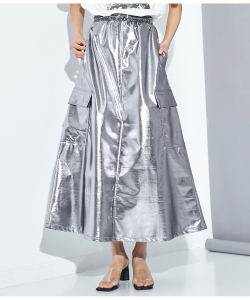 Settimissimo（セッティミッシモ）の「メタリック カーゴポケット ロングスカート（スカート・レディース・ブラック/シルバー・FREE）」の2枚目の写真