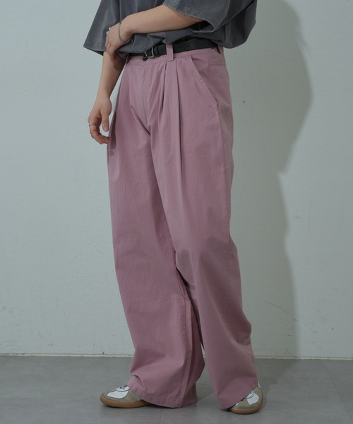 COLONY 2139（コロニートゥーワンスリーナイン）の「ライトツイルワイドストレートパンツ（チノパンツ・レディース・ピンク/ブラック/サックスブルー・SMALL/MEDIUM）」の22枚目の写真