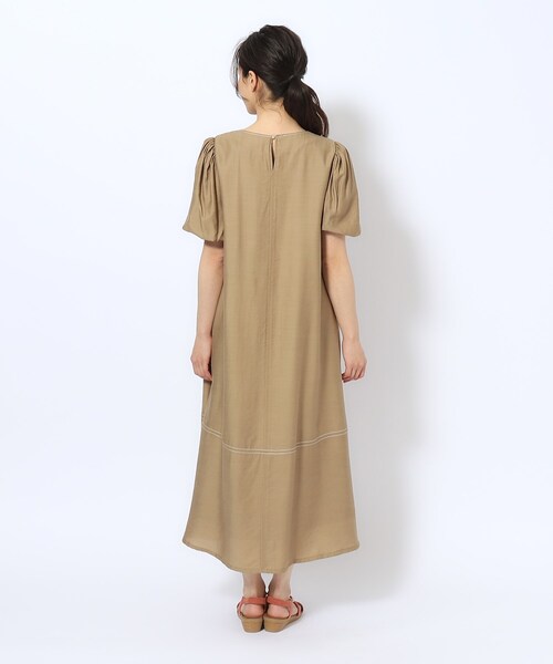 DRESKIP（ドレスキップ）の「◆配色ステッチ バルーン袖マキシワンピース（ワンピース・レディース・ブラック/こしょう色系/ブルー・02/03/04）」の19枚目の写真