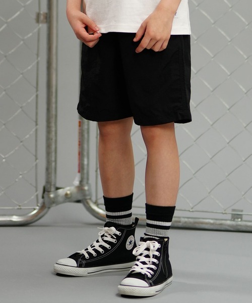 Dickies（ディッキーズ）の「Dickies/ディッキーズ キッズ ナイロンイージーショーツ 80572700（その他パンツ・キッズ・ブラック/グリーン/ベージュ・150cm/140cm/130cm/160cm）」の2枚目の写真