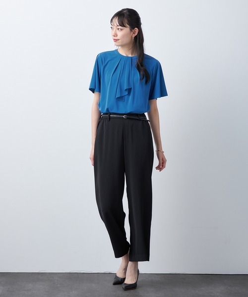 A/C DESIGN BY ALPHA CUBIC(エーシーデザインバイアルファキュービック)の「【接触冷感】ボウタイ風ブラウス(Tシャツ/カットソー・レディース・オフホワイト/ブルー/ブラック・M/L)」の5枚目の写真