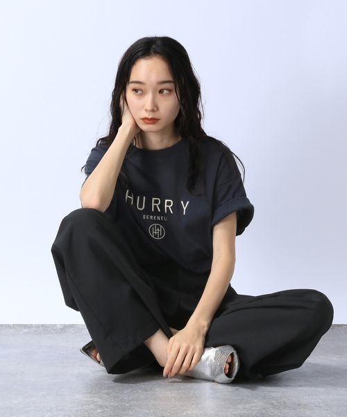 JEANASIS（ジーナシス）の「エンブロイダリーロゴTEE/135652（Tシャツ
