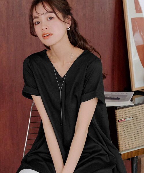 Tiaclasse(ティアクラッセ)の「【UVカット・吸水速乾】 “きれい見え” バックフレアチュニック(Tシャツ/カットソー・レディース・ネイビー/グレイッシュベージュ/ブラック・XL/XXL)」の7枚目の写真