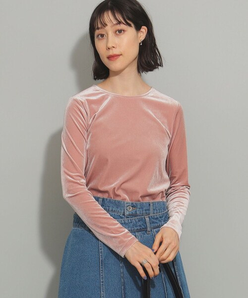 Ray BEAMS（レイビームス）の「ストレッチ ベロア クルーネック Tシャツ（Tシャツ/カットソー・レディース・アイボリー/ブルー/ピンク・ONE SIZE）」の3枚目の写真
