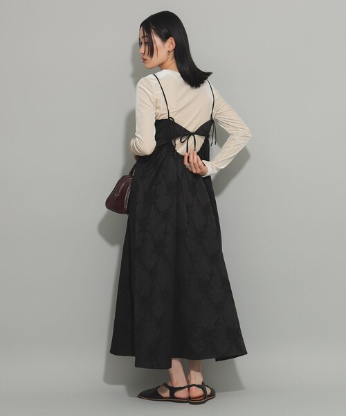 Ray BEAMS（レイビームス）の「ストレッチ ベロア クルーネック Tシャツ（Tシャツ/カットソー・レディース・アイボリー/ブルー/ピンク・ONE SIZE）」の8枚目の写真