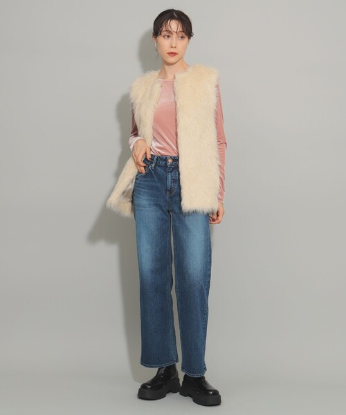 Ray BEAMS（レイビームス）の「ストレッチ ベロア クルーネック Tシャツ（Tシャツ/カットソー・レディース・アイボリー/ブルー/ピンク・ONE SIZE）」の21枚目の写真