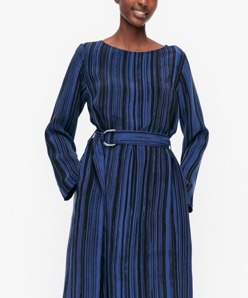 marimekko（マリメッコ）の「Siluetti / cupro dress（ワンピース・レディース・ネイビー・36/40/38）」の5枚目の写真