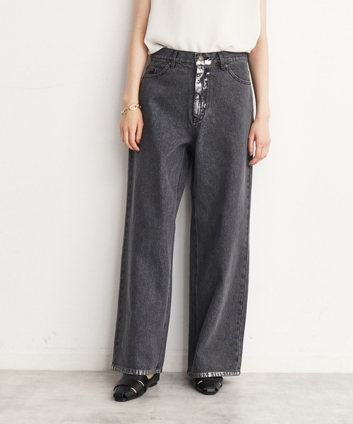 THE SHOP TK (ザ ショップ ティーケー )の「【@BAILA掲載】クリスタル&箔プリントワイドデニムパンツ(デニムパンツ・レディース・グレー系/ブルー系/ブルー系3/チャコール・12/11)」の5枚目の写真