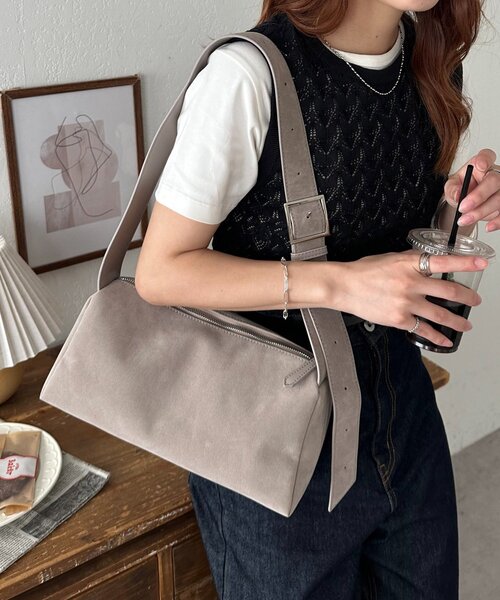 《お気に入り数3.9万突破！》マルチWAYワンハンドルショルダーバッグ