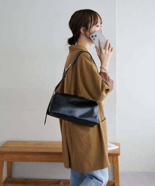 《お気に入り数3.9万突破！》マルチWAYワンハンドルショルダーバッグ