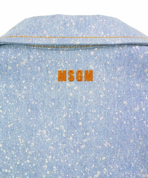 MSGM（エムエスジーエム）の「マルチポケット グリッターデニムジャケット（デニムジャケット・レディース・ライトブルー・38）」の4枚目の写真