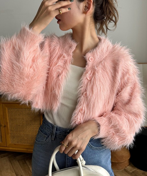 INTER FACTORY(インターファクトリー)の「ゆづき / フェザーショートカーディガン made in INTER FACTORY(カーディガン/ボレロ・レディース・ピンク/チャコールグレー/アイボリー・FREE)」の8枚目の写真