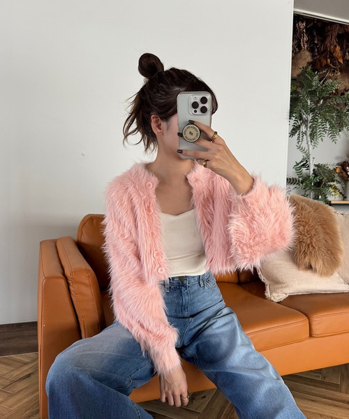 INTER FACTORY(インターファクトリー)の「ゆづき / フェザーショートカーディガン made in INTER FACTORY(カーディガン/ボレロ・レディース・ピンク/チャコールグレー/アイボリー・FREE)」の19枚目の写真