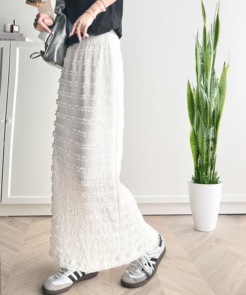 classicalelf(クラシカルエルフ)の「旬顔コーデが完成。ジャガードレースタイトスカート(ロング丈)(スカート・レディース・アイボリー/ブラック・X-LARGE/SMALL/MEDIUM/LARGE)」の21枚目の写真