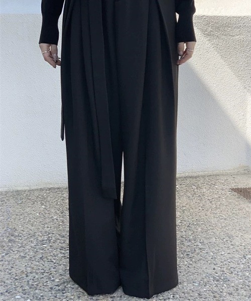 c.u.l(シーユーエル)の「ウエストリボン ハイウエストドレープワイドスラックス culw756(スラックス・レディース・ブラウン/グレー/ブラック・L/M)」の4枚目の写真