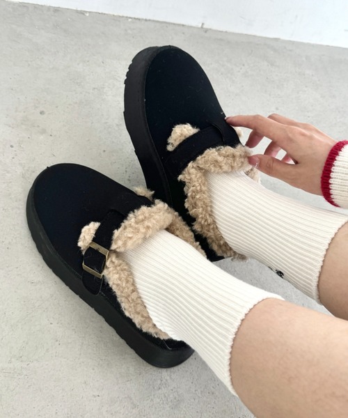 SOLLON.(ソルロン)の「ボアムートン厚底シューズ(スリッポン・レディース・ブラック/キャメル/ベージュ・23.5cm/24.5cm/22.5cm)」の1枚目の写真