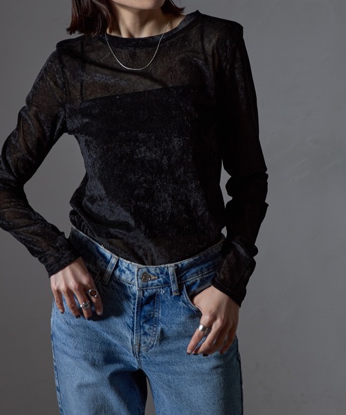 each（イーチ）の「シアーベロアロンT（Tシャツ/カットソー・レディース・グレー/アイボリー/モカ/ブラック/レッド/ブルーグレー・FREE）」の3枚目の写真