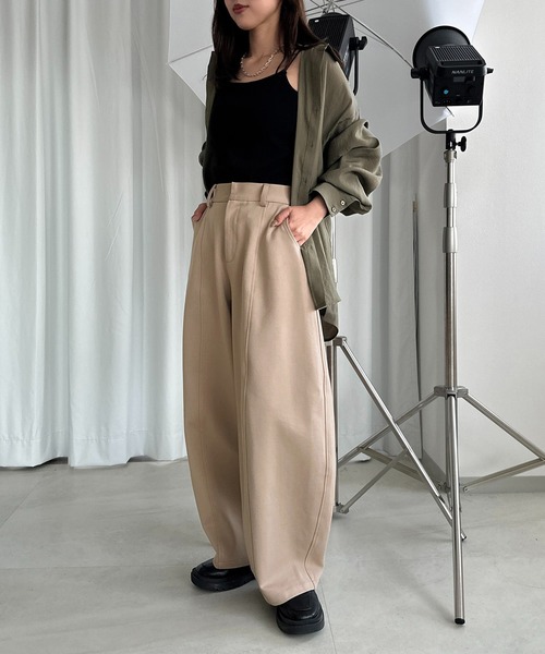 apres jour mignon(アプレジュールミニョン)の「ワイドコクーンパンツ【ZOZOTOWN限定アイテム】(その他パンツ・レディース・ブラック/ベージュ/カーキ・SMALL/MEDIUM/X-LARGE)」の16枚目の写真