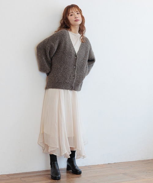 mysty woman(ミスティウーマン)の「メランジラメブークレカーディガン 151996(カーディガン/ボレロ・レディース・ブラウン/アイボリー/ブルー/チャコールグレー/ライトグリーン・FREE)」の6枚目の写真