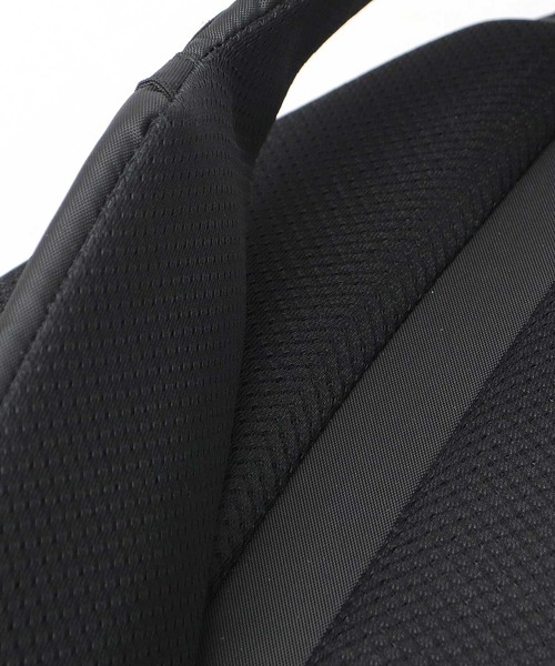 クロスボディーバック　ブラック オールブラック スリング クロスボディバッグ A4収納可（ボディバッグ