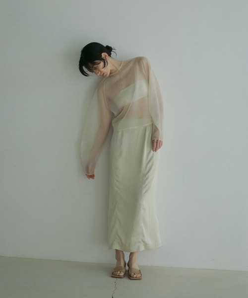 anuke(アンヌーク)の「Velour Tube Top(Tシャツ/カットソー・レディース・ホワイト/ブラック・FREE)」の3枚目の写真