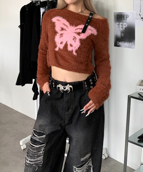 lilful(リルフル)の「ベルト付き バタフライモチーフ ワンショルダー ショート丈 ダメージ加工シャギーニット(ニット/セーター・レディース・ブラウン/ブラック・F)」の18枚目の写真