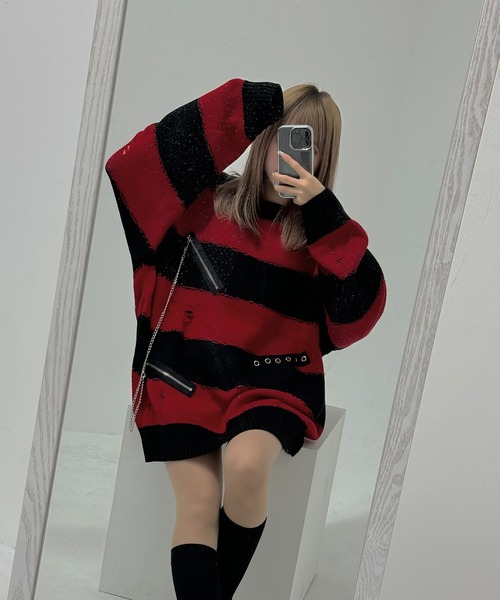 SILVER BULLET（シルバーバレット）の「『PSYCHO NATION/サイコネーション』ダメージボーダークルーニット【Z】【Z】（ニット/セーター・レディース・ブラック×レッド/ブラック×ホワイト・L/M）」の5枚目の写真