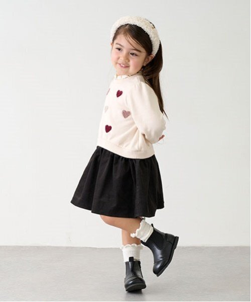 petit main(プティマイン)の「ハート刺しゅう切り替えワンピース(ワンピース・キッズ・アイボリー/ブラック・130cm/110cm/100cm/90cm/80cm/120cm)」の11枚目の写真