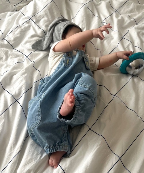 CIAOPANIC TYPY(チャオパニックティピー)の「【BABY】デニムカボチャサロペット風ロンパース(ロンパース・キッズ・ネイビー/ブルー/インディゴブルー・80)」の13枚目の写真