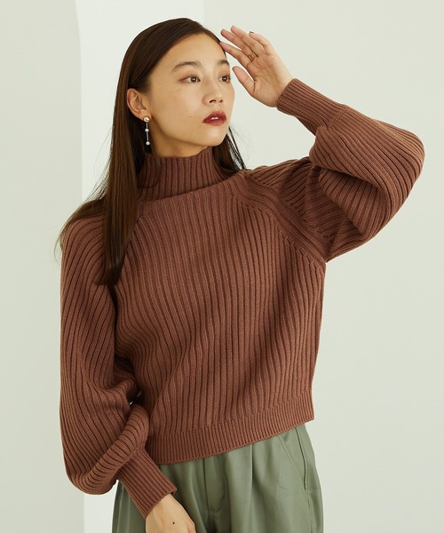 MISCH MASCH(ミッシュマッシュ)の「ハイネックボリュームスリーブニット MO33N04(ニット/セーター・レディース・ブラック/ブラウン・フリ-)」の9枚目の写真