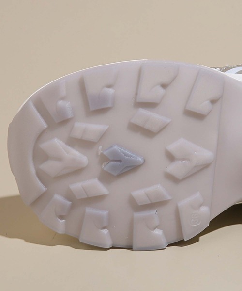 shoes365(シューズスリーシックスファイヴ)の「【SHOES 365】厚底レディースシューズ(スニーカー・レディース・シルバー/その他・22.5cm/23.0cm/24.0cm/24.5cm/25.0cm/23.5cm)」の11枚目の写真