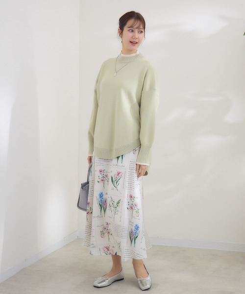 KATHARINE ROSS（キャサリンロス）の「【KATHARINE ROSS】 KITTE PRINT -切手プリント- スカ―ト（スカート・レディース・アイボリー/ライトブルー・MEDIUM）」の3枚目の写真