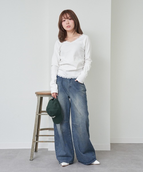 RAY CASSIN（レイカズン）の「レース付きVネックロングTシャツ（Tシャツ/カットソー・レディース・グレー/ブルー/アイボリー/ブラック系その他2・FREE）」の7枚目の写真