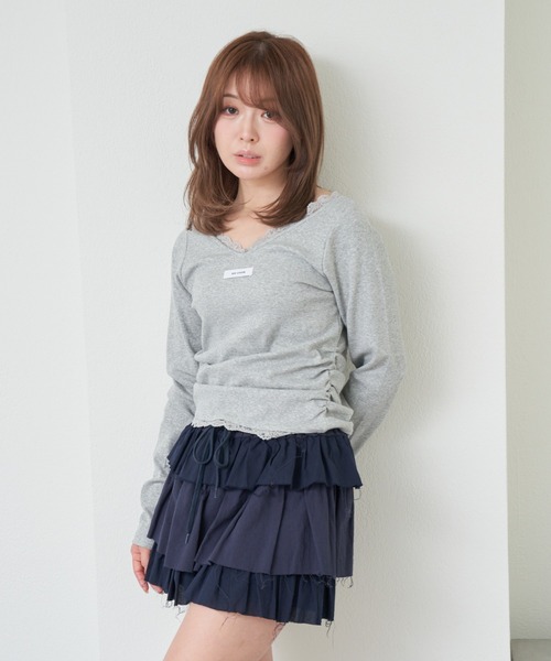 RAY CASSIN（レイカズン）の「レース付きVネックロングTシャツ（Tシャツ/カットソー・レディース・グレー/ブルー/アイボリー/ブラック系その他2・FREE）」の15枚目の写真