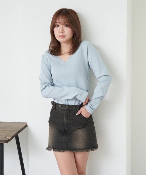 RAY CASSIN（レイカズン）の「レース付きVネックロングTシャツ（Tシャツ/カットソー・レディース・グレー/ブルー/アイボリー/ブラック系その他2・FREE）」の20枚目の写真