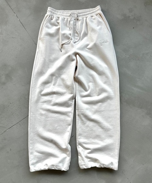 Perushu（ペルーシュ）の「heavy weight wide straight sweat pants  ヘビーウェイトワイドストレートスウェットパンツ（スウェットパンツ・メンズ・ピンク/ネイビー/ライトベージュ/チャコールグレー・MEDIUM/LARGE）」の2枚目の写真