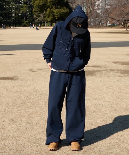 Perushu（ペルーシュ）の「heavy weight wide straight sweat pants  ヘビーウェイトワイドストレートスウェットパンツ（スウェットパンツ・メンズ・ピンク/ネイビー/ライトベージュ/チャコールグレー・MEDIUM/LARGE）」の9枚目の写真