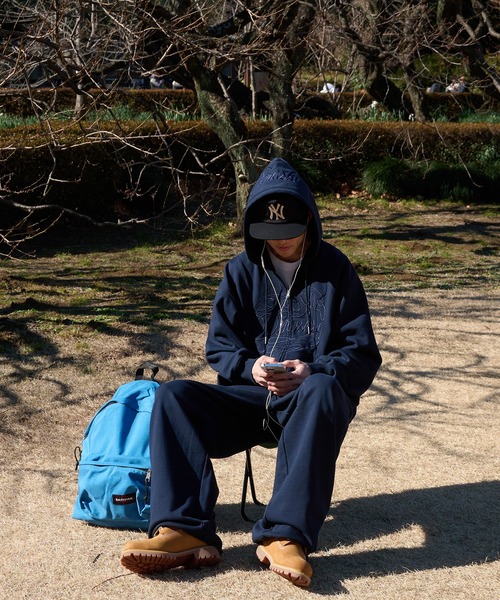 Perushu（ペルーシュ）の「heavy weight wide straight sweat pants  ヘビーウェイトワイドストレートスウェットパンツ（スウェットパンツ・メンズ・ピンク/ネイビー/ライトベージュ/チャコールグレー・MEDIUM/LARGE）」の14枚目の写真