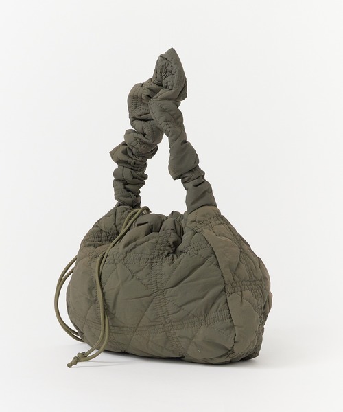ROOPTOKYO(ループトウキョウ)の「Quilted style gathered handle bag / キルティング風 ギャザーハンドル バッグ 秋物 秋服 2026年秋冬(ハンドバッグ・レディース・ブラウン/グレー/ブラック・FREE)」の17枚目の写真