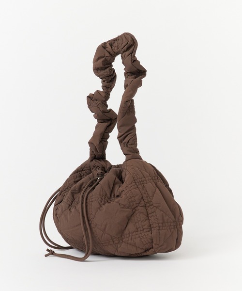 ROOPTOKYO(ループトウキョウ)の「Quilted style gathered handle bag / キルティング風 ギャザーハンドル バッグ 秋物 秋服 2026年秋冬(ハンドバッグ・レディース・ブラウン/グレー/ブラック・FREE)」の19枚目の写真