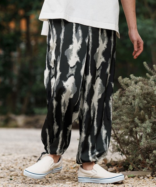 mp13288-総柄パラシュートパンツ