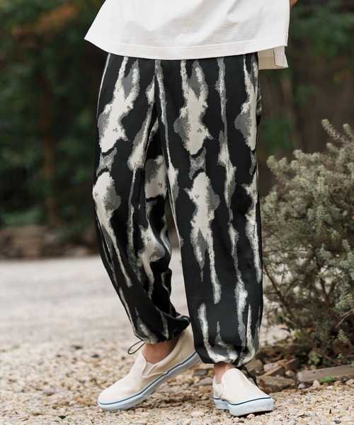 mp13288-総柄パラシュートパンツ