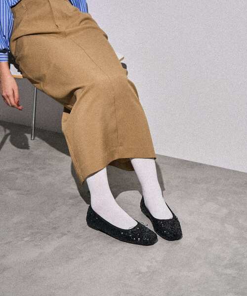 AMERICAN HOLIC(アメリカンホリック)の「グリッターパンプス(パンプス・レディース・ベージュ/シルバー/ブラック・M/XS/S/XL/L)」の2枚目の写真