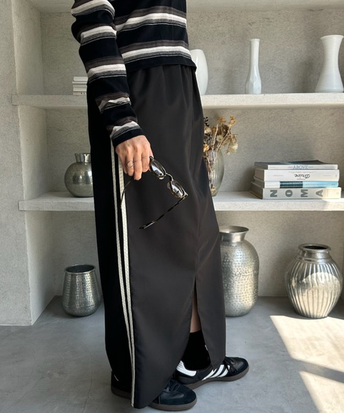 TREOVER(トレオーバー)の「サイドライン フロントスリットスカート(スカート・レディース・ピンク/ライトブルー/ブラック/オフホワイト・FREE)」の22枚目の写真