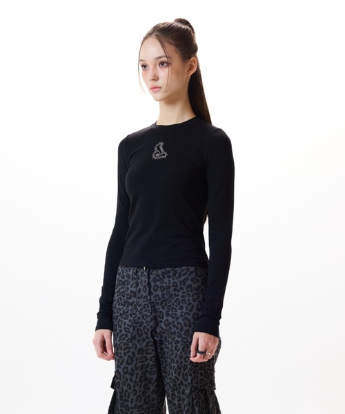 LUVISTRUE(ラヴイズトゥルー)の「CURVED L HOTFIX TEE(Tシャツ/カットソー・レディース・ホワイト/バーガンディー/ブラック・FREE)」の7枚目の写真