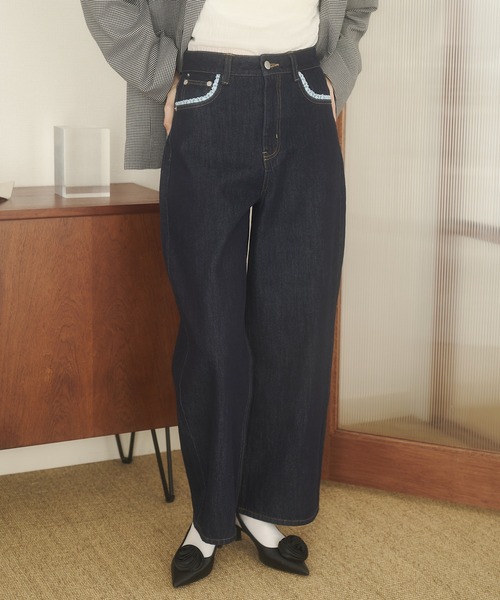 REMOON（リムーン）の「レース付きデニムパンツ（デニムパンツ・レディース・ライトブルー/インディゴブルー・SMALL/MEDIUM）」の2枚目の写真