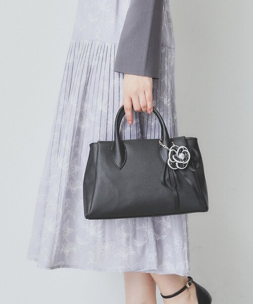 index（インデックス）の「【2WAY】フラワーチャーム付きショルダー取外し可バッグ（ショルダーバッグ・レディース・ブルー/ブラック/オフホワイト・00）」の5枚目の写真