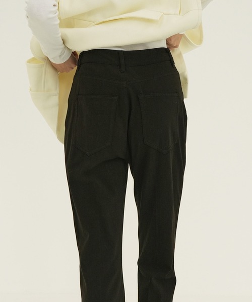 FIT FLARE CENTER PRESS PANTS（その他パンツ）｜CLANE（クラネ