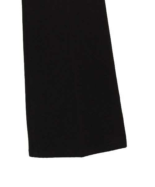 CLANE（クラネ）の「FIT FLARE CENTER PRESS PANTS（その他パンツ・レディース・ベージュ/ホワイト/ブラック・0/1/2）」の10枚目の写真